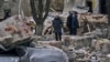 Las ruinas tras un ataque ruso en Sloviansk, región de Donetsk, Ucrania.(AP Photo/Libkos)