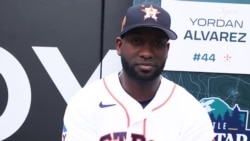 Conversamos con el bateador designado de los Astros, Yordan Álvarez Conversamos con el bateador designado de los Astros, Yordan Álvarez