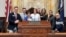 Cubanos en el Senado de Kentucky tras la aprobación de la resolución que honra la labor de la Asociación Cubano Americana de Kentucky (ACAK), el 8 de marzo de 2023.