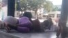 Imagen tomada mientras el grupo de madres esperaba que las atendieran en el portal del gobierno del municipio Marianao, en La Habana