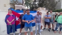 Cubanos en España condenan la represión en Caimaneras Cubanos en España condenan la represión en Caimaneras