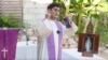 El párroco santiaguero Leandro Naun Hung. (Captura de video/Facebook)