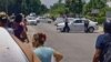 Operativo policial tras enfrentamiento entre agentes del orden y la población en una cola en Managua, Arroyo Naranjo. (Tomado de LasGuasimas.Managua.Cuba/Facebook)