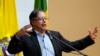 El presidente electo de Colombia, Gustavo Petro, habla con los estudiantes de la Universidad Externado en Bogotá, el martes 26 de julio de 2022. (AP Foto/Fernando Vergara)
