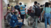 Pacientes en el cuerpo de guardia del Hospital Universitario General Calixto García. La Habana. (Amanecer Habanero - ICLEP)