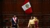 La vicepresidente Dina Boluarte jura para convertirse en nueva presidenta de Perú en el Congreso en Lima, Perú, el miércoles 7 de diciembre de 2022.