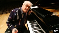 Michel Legrand.