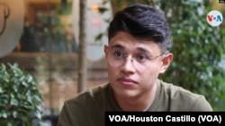 El líder estudiantil Lesther Alemán en una entrevista con la VOA. Foto: Houston Castillo/VOA/Archivo.