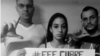 De Izq. a der. Pedro López, Roxana García Lorenzo y Jonthan López exigen la libertad de Andy García Lorenzo, preso por manifestarse el 11 de julio de 2021 en Santa Clara.