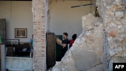 El tornado derrumbó los muros de esta vivienda en La Habana.