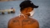 Siguen en aumento los casos de coronavirus en la isla. (AP/Ramon Espinosa)