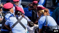 La policía arrestó a cerca de 40 personas para evitar una protesta contra Daniel Gortega en Managua.