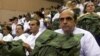 Médicos cubanos listos para viajar al exterior. El informe asegura que La Habana no hizo nada frente a las denuncias de trabajos forzados en las misiones médicas cubanas en el extranjero.