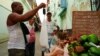 Productos agrícolas en venta en La Habana. La oferta de viandas y vegetales se verá afectada por los apagones.