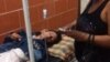 Leticia Ramos fue hospitalizada tras recibir una golpiza por parte de la policía. Fotos tomadas de Facebook