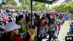 Cientos de cubanos en Ecuador buscaron llegar a EEUU con una visa humanitaria, pero fueron deportados.