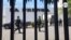 Fuerte operativo de las Fuerzas de Seguridad del Estado para allanar el diario La Prensa el 13/8/2021 (Foto cortesía de Wilih Narváez)