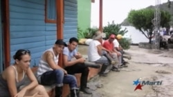 Aumenta aglomeración de migrantes cubanos en frontera de Colombia con Panamá Aumenta aglomeración de migrantes cubanos en frontera de Colombia con Panamá
