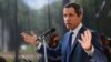 Juan Guaidó habla a la prensa en Caracas tras las elecciones regionales de noviembre de 2021. (AP/Ariana Cubillos)