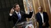 El presidente interino de Venezuela, Juan Guaidó, habla este jueves durant eun encuentro con técnicos y expertos en Caracas.