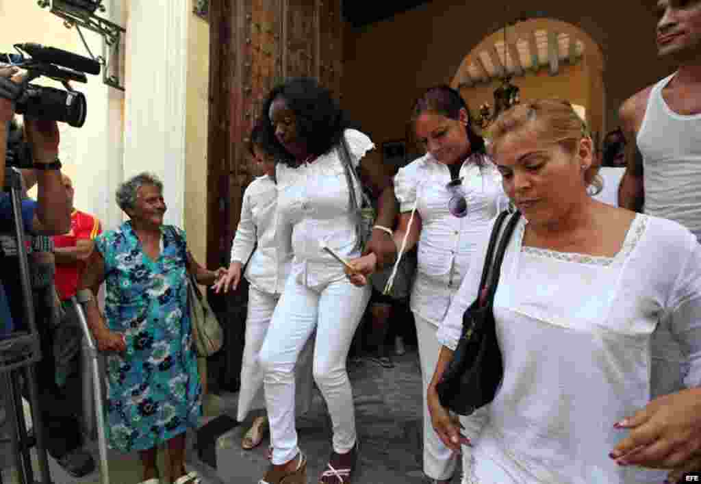  “Fue un diálogo muy abierto y nos vamos muy contentas”, dijeron las Damas al salir del Arzobispado.