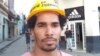 Luis Manuel Otero Alcántara durante un performance para llamar la atención sobre los derrumbes en La Habana. (Facebook)
