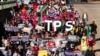 Inmigrantes se manifiestan pidiendo permisos de trabajo para los programas de Acción Diferida para los Llegados en la Infancia (DACA) y Estatus de Protección Temporal (TPS) en noviembre de 2023. (AP Foto/José Luis Magana)
