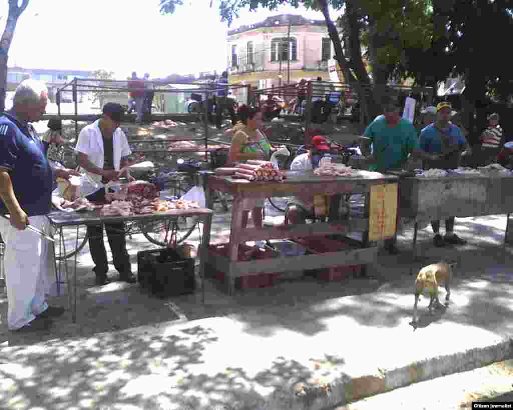 El reportero ciudadano de José R Borges recorre mercados privados  de venta a la población en Cabaiguán, Sancti Spíritus.