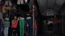La plaga de los apagones se añade a las dificultades de la isla La plaga de los apagones se añade a las dificultades de la isla