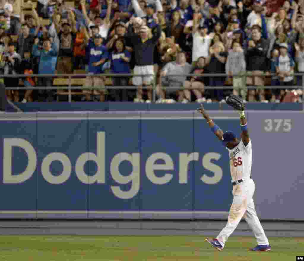 Yasiel Puig, el jardinero derecho de los Dodgers de Los Ángeles, estuvo lesionado durante gran parte de la temporada 2015 con una dolencia en la corva derecha. Bateó para .255 (72 imparables en 282 turnos), con 38 carreras impulsadas, 30 anotadas y 11 cuadrangulares.  