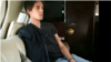 Manuel Alejandro Marrero, hijo del primer ministro de Cuba, en un avión privado.