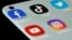 Un teléfono inteligente con varios apps. (REUTERS/Dado Ruvic/Illustration/File Photo).