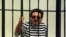 Abimael Guzmán en 1992 en una cárcel en Perú. REUTERS/Anibal Solimano/File Photo