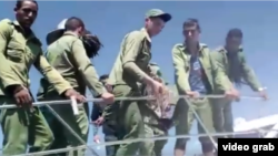 Guardafronteras capturan a balseros cubanos.