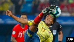 Juan Guillermo Cuadrado en la Copa América en el juego de Colombia y Chile.