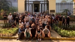 Repercute en toda Cuba la protesta de San Isidro Repercute en toda Cuba la protesta de San Isidro