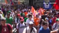 Los estudiantes venezolanos salen a la calle contra Nicolás Maduro Los estudiantes venezolanos salen a la calle contra Nicolás Maduro