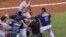El cubano Yunel Escobar es expulsado del juego por trifulca