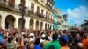Cubanos se manifiestan contra el gobierno de Miguel Díaz-Canel, el 11 de julio, en La Habana. (Yamil Lage/AFP).