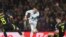 El portugués Cristiano Ronaldo intenta marcar ante el escocés Anthony Ralston, a la derecha, durante el partido de fútbol de la UEFA Nations League entre Escocia y Portugal en el Hampden Park de Glasgow, Escocia. 15/10/2024 (AP Foto/Scott Heppell)