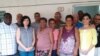 La encargada de Negocios de EEUU en Cuba, Mara Tekach (segunda de izq. a der.), junto a varios opositores en Colón, Matanzas. A la izq., el sindicalista Iván Hernández Carrillo. (Foto tomada del Twitter de la Embajada de EEUU en Cuba)