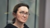 Si es juzgada y declarada culpable, la periodista Alsu Kurmasheva podría enfrentar hasta 10 años de prisión.