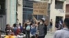 Luis Robles protestó en diciembre de 2020 con un cartel en La Habana en apoyo a Denis Solís. (Captura de video/Facebook)