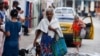 Los cubanos se enfrentan a una de las peores crisis energéticas que ha sufrido la isla, con apagones continuos, escasez de alimentos y de combustible para cocinar los pocos que pueden conseguir. (Reuters/Norlys Perez)