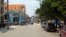 Una calle de Morón.