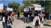 Frente a la Embajada de Cuba en Ciudad de México, una protesta para exigir la libertad de Denis Solís y en apoyo al Movimiento San Isidro. (Amnesty International).