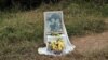 Vista de un pequeño altar en las afueras del pueblo de Jatibonico, en la provincia de Sancti Spiritus (Cuba).