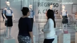 Maniquíes de adolescentes embarazadas Maniquíes de adolescentes embarazadas