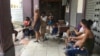 Nueve familias viven en el edificio de tres plantas en peligro inminente de derrumbe, ubicado en Zulueta 505, entre Monte y Dragones, en La Habana Vieja. (Cortesía/Hamaya Cuesta)
