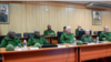 El General Raúl Castro flanqueado por su sucesor Miguel Díaz-Canel y el premier Manuel Marrero una reunión del Ejército Occidental celebrada en enero de 2025.